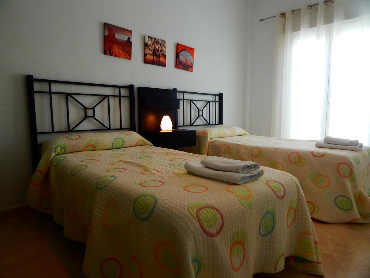 Apartamento Garcia Lorca,Solo Familia Y Parejas Conil De La Frontera Exterior photo